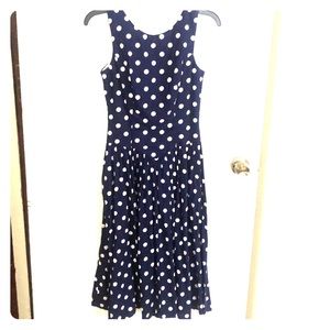 Vintage Navy & white polka dot dress with pockets!